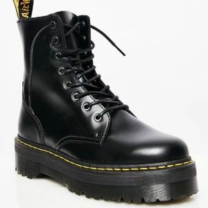 SOLD!! Dr. Martens JADON 8 EYE BOOTS